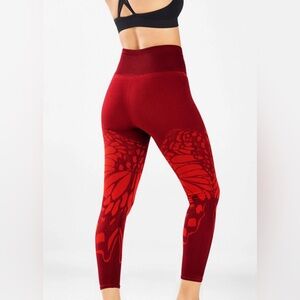 NWT Fabletics Seamless Butterfly 7/8 Leggings